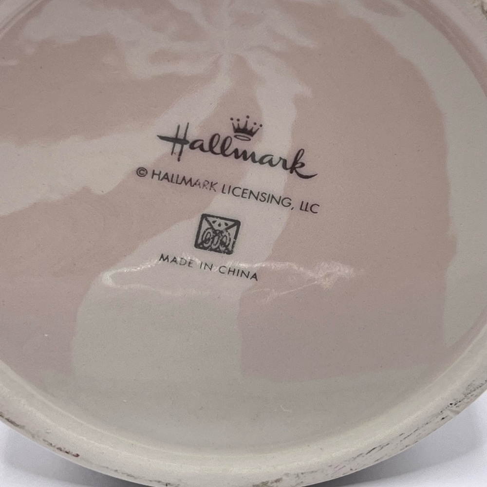 Hallmark Season's Treatings Holidays Ceramic White Jar Peppermint Candy Lid - Picture 8 of 8